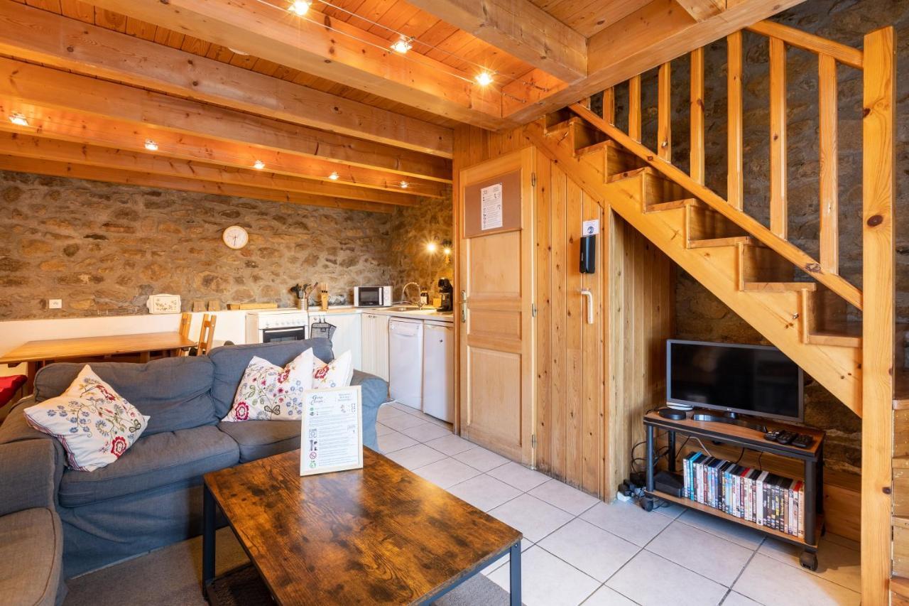 レ・ザングル La Grange De Cassiopee - Duplex Avec Vue Imprenableヴィラ エクステリア 写真