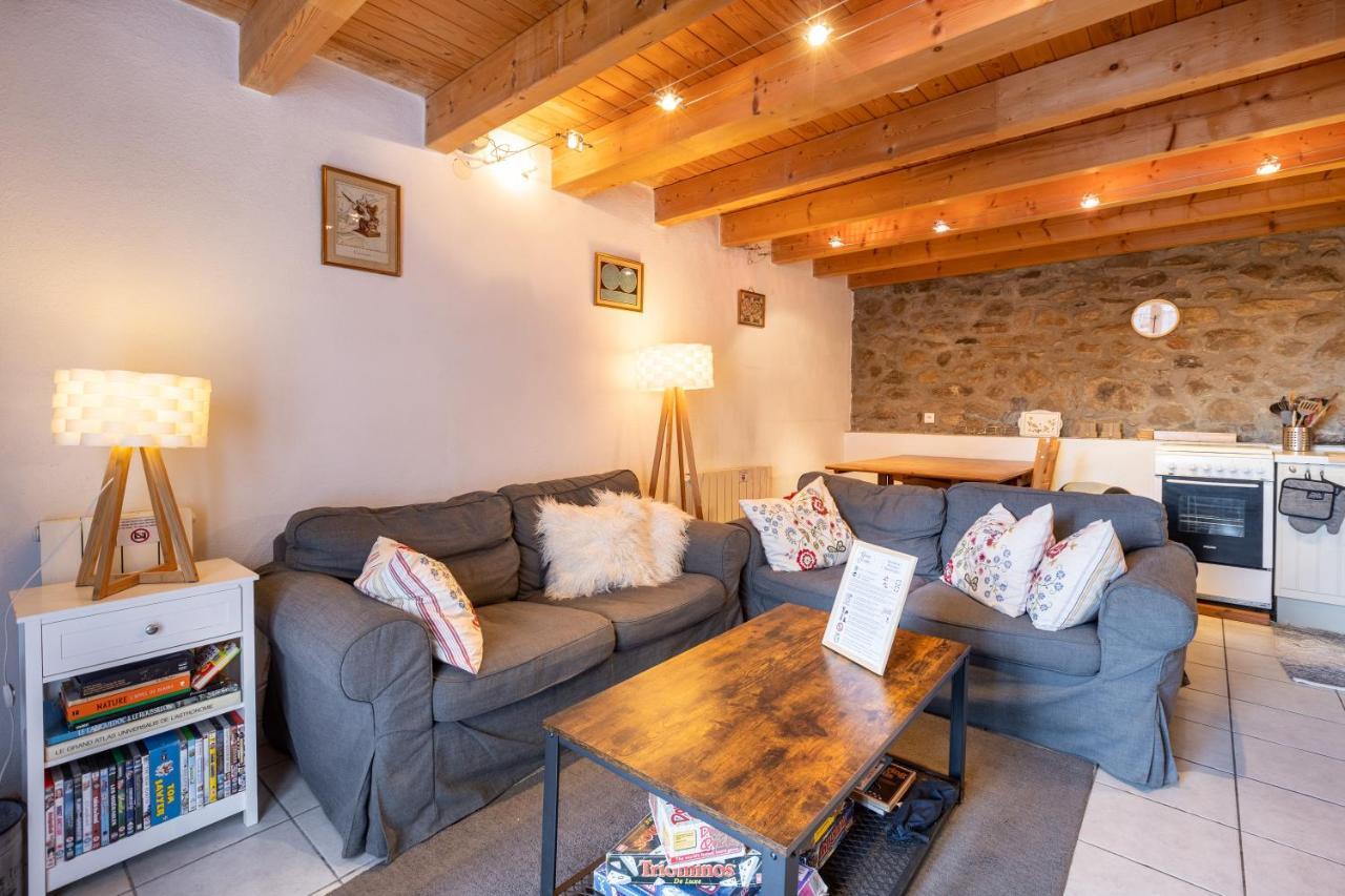 レ・ザングル La Grange De Cassiopee - Duplex Avec Vue Imprenableヴィラ エクステリア 写真